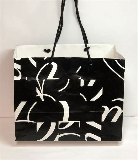 saks shopping bag